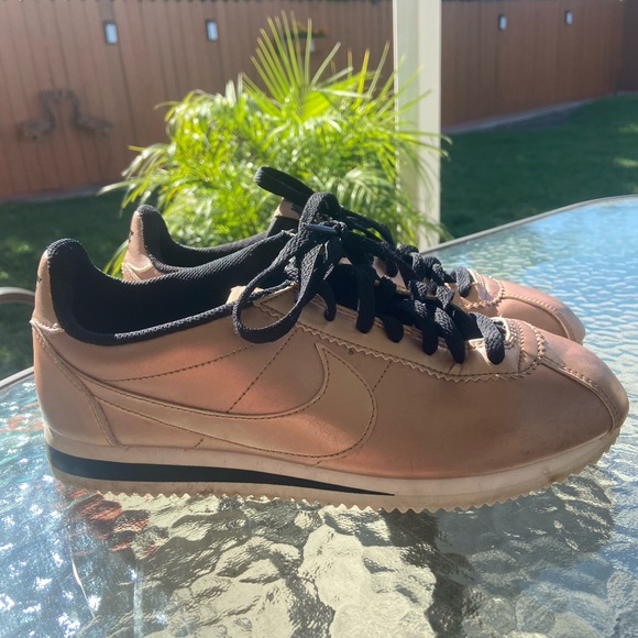 nike cortez bronze